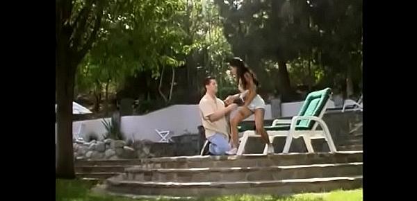  White muscleman penetrates pretty peacherino Sabrine Mauigets trained to all outdoor exercises